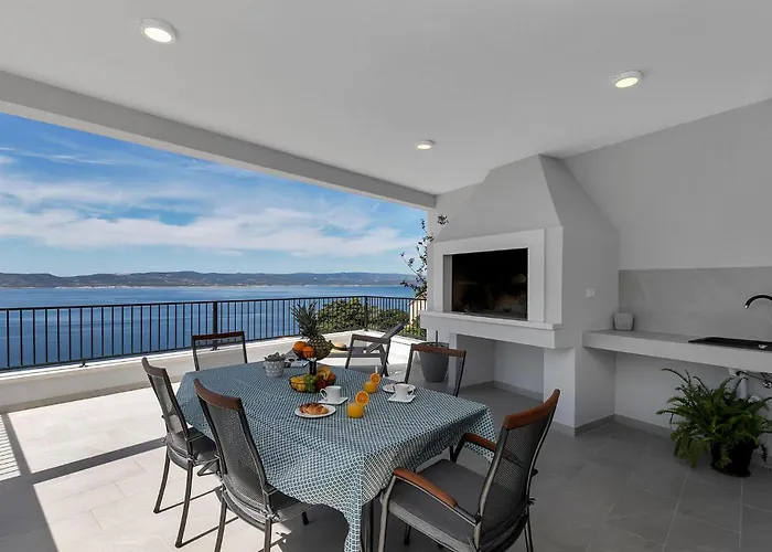 Sky High Vikendica Brela